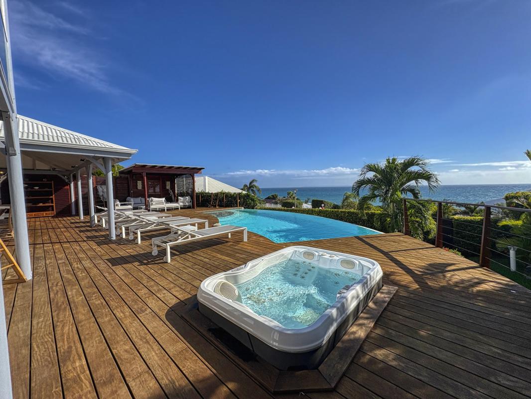 6.Location villa piscine Sainte Anne Guadeloupe_vue d'ensemble